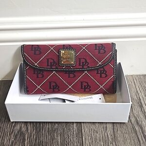 Dooney & Bourke Lexington Wallet